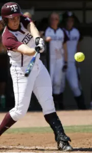 No. 20 Softball Picks Up Two Wins Friday