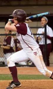 No. 21 Softball Downs ULM and Wins Aggie Classic
