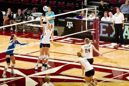 Volleyball Suffers First Loss of the Season