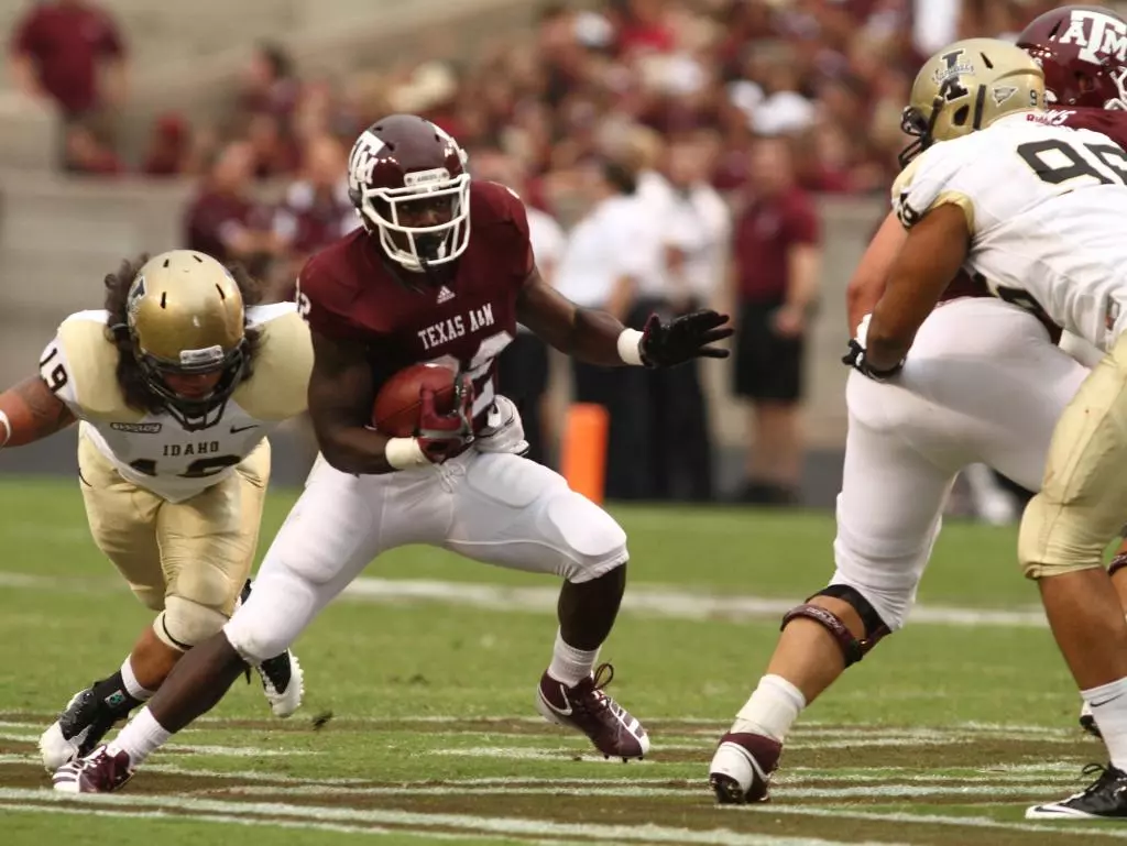 9th-Ranked Aggies Power Past Idaho, 37-7