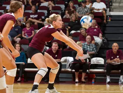 Volleyball Falls to No. 18 Michigan