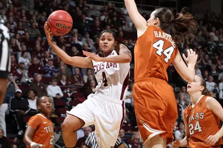 Aggies Fall to Longhorns Wednesday