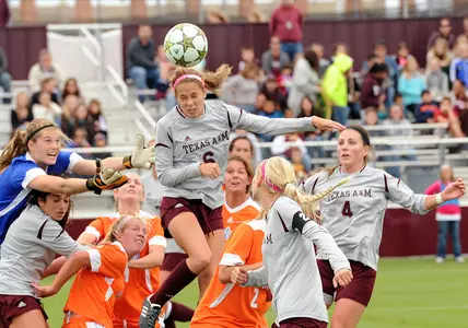 Aggies Edged out by No. 18 Florida, 2-1