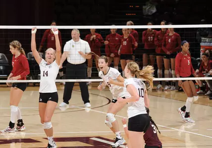 Aggies Extend SEC West Lead, Top Arkansas 3-1
