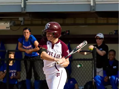 Aggies Win With Walk-Off Single in Eighth
