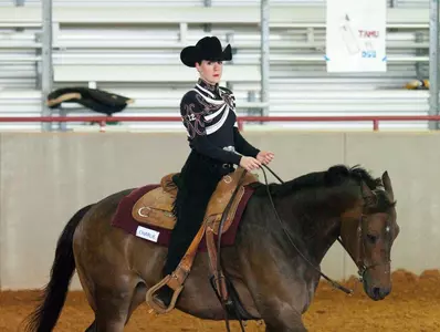 Western Riders Down TCU, 5-3