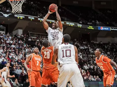 Aggies Fall to Texas, 70-68