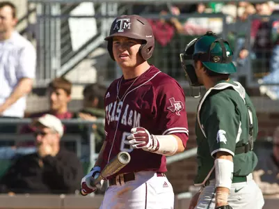 Aggies Fall to UT Arlington 3-2