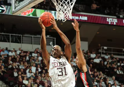 Georgia Holds Off Texas A&M, 59-52