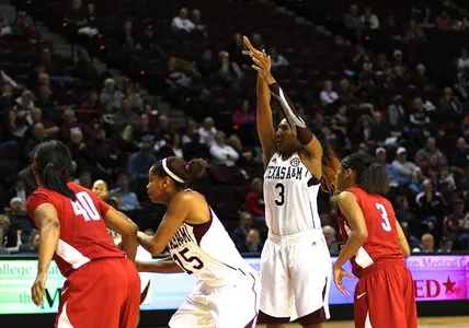 Aggies Win SEC Opener 91-52 over Alabama