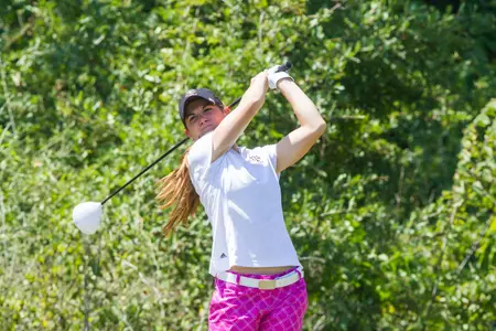 Two Aggies Finish in Top 10 at Schooner Fall Classic