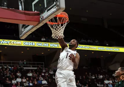 Roberson's Double-Double Leads Aggies to 91-67 Win over Delta Devils