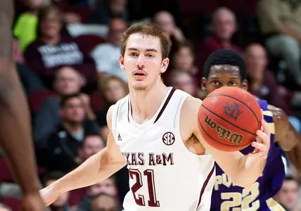 North Texas shocks Texas A&M 61-41