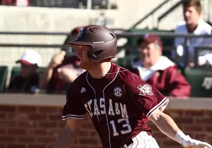 A&M Tops UIC, 4-3