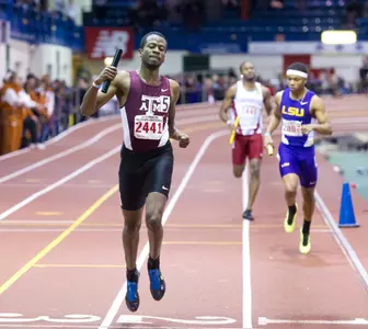 Deon Lendore earns South Central Men's Track Athlete of the Year