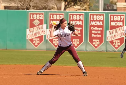 No. 5 A&M Splits Games in Orlando, Ends Win Streak at 19