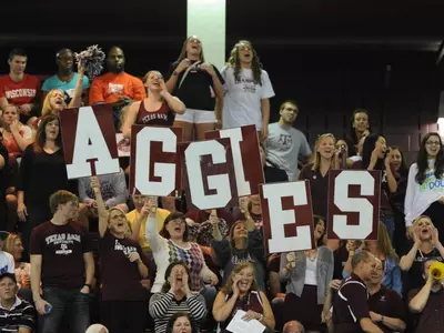 Aggies finish 1-2 in 400 medley relay at Arena Pro Series