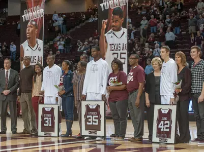 Standouts Honored at Men?s Basketball Awards Banquet