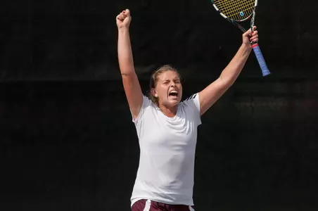No. 4 Texas A&M Defeats No. 7 Alabama, 4-3, in Home Finale