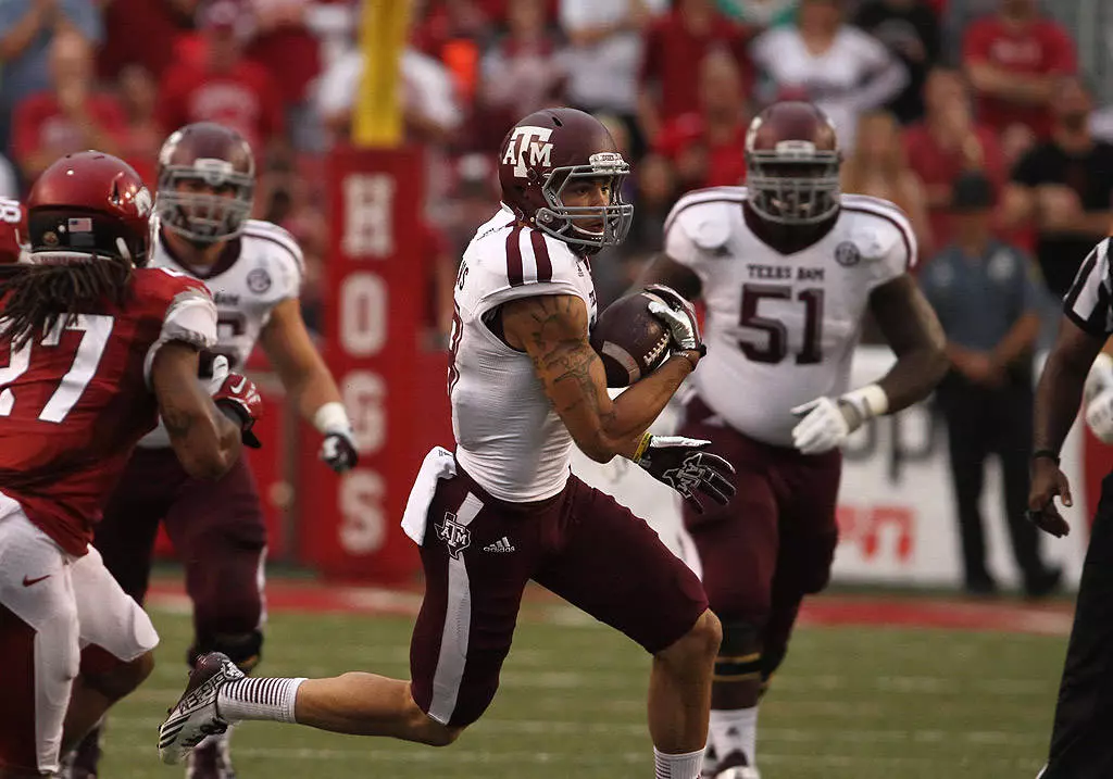 No. 9 Texas A&M Tops Arkansas, 45-33