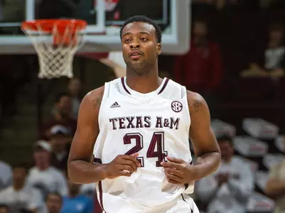Space's Shot Gives Aggies Thrilling Win at Tennessee