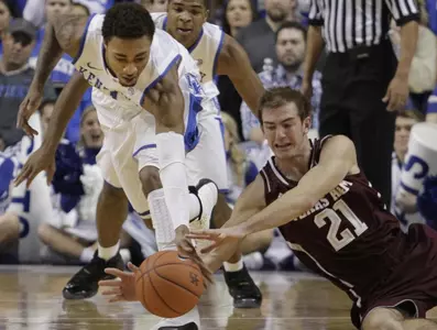 No. 14 Wildcats Top Aggies, 68-51