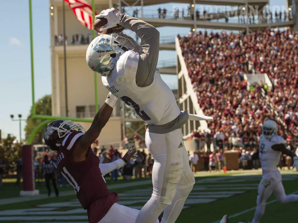 No. 6 Football Falls to No. 12 Bulldogs in Starkville