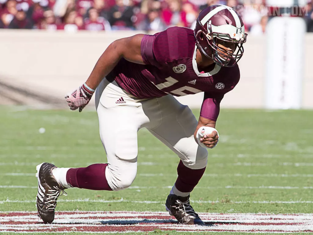 Football Goes Bowl Eligible with Win over Warhawks