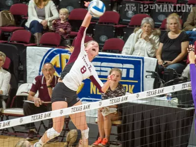 Late Rally Falls Just Short in Volleyball's 5-Set Loss to LSU