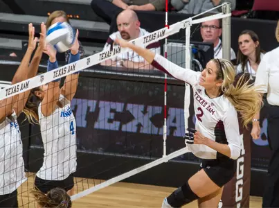 Volleyball Closes Regular Season with Sixth Straight Win