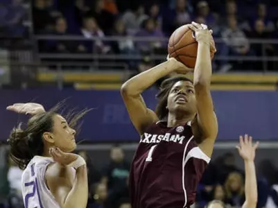 No. 5 Women Fall At Washington