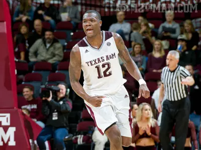 Basketball Remains Unbeaten at Reed, Downs Mercer 65-50