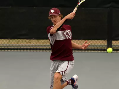 SEC Leading Aggies Sweep Gators