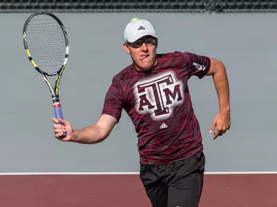 Texas A&M Bests South Carolina 4-1