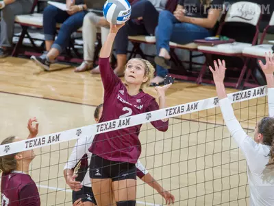 Aggies Improve to 3-1 with Sweep of Ohio