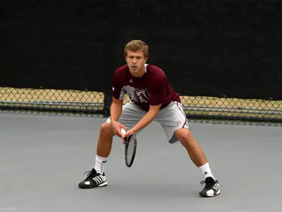 Lunkin Clinches Aggies Sweep of Razorbacks