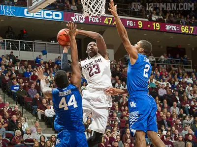 Men Take No. 1 Kentucky to Double Overtime, Fall 70-64