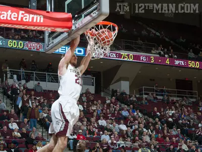 Men's Basketball Drops Bulldogs, 74-70