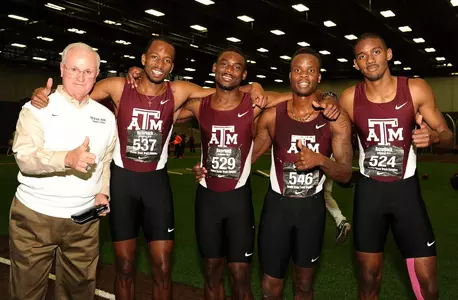 Aggies threaten their 4x400 collegiate record with 3:03.23