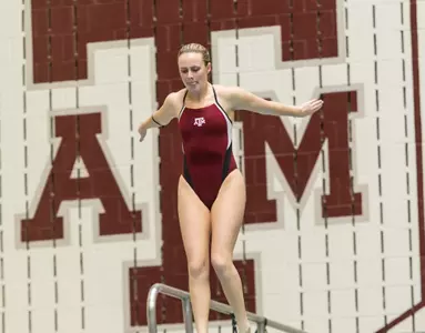 Madison Hudkins diving