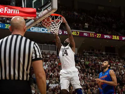 Men Take Down Gators, 63-62