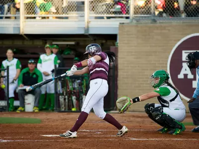 No. 23 Texas A&M Falls 5-1 in Midweek Contest to No. 2 Oregon