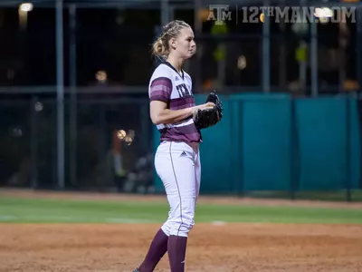 #20 Softball Falls 3-2 in Final Game of Kentucky Series