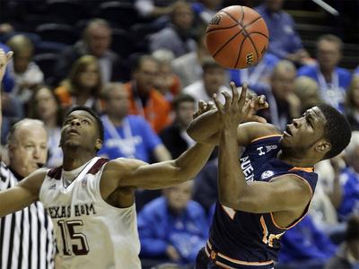 Men's Basketball Falls in SEC Second Round
