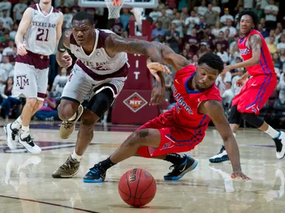 Men's Basketball Season Ends in NIT Second Round