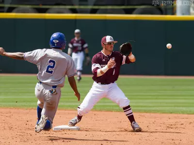 Aggies Top UT Arlington, 4-2