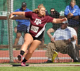 No. 1 ranked Aggies add five more victories at Stanford Invitational