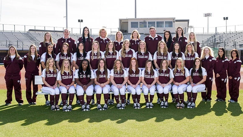2015 Softball Team Photo