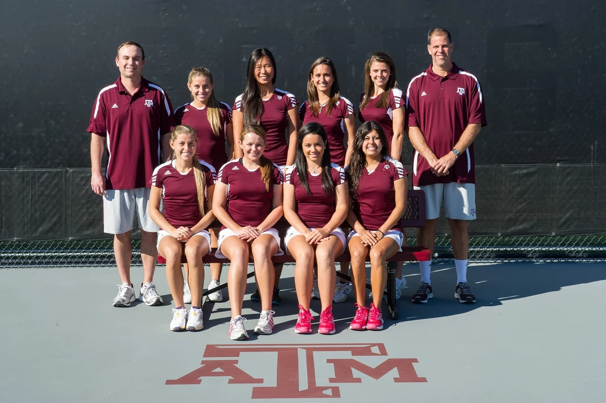 2012-13 Women's Tennis Team Picture