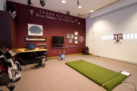 Wahlberg Aggie Golf Learning Center